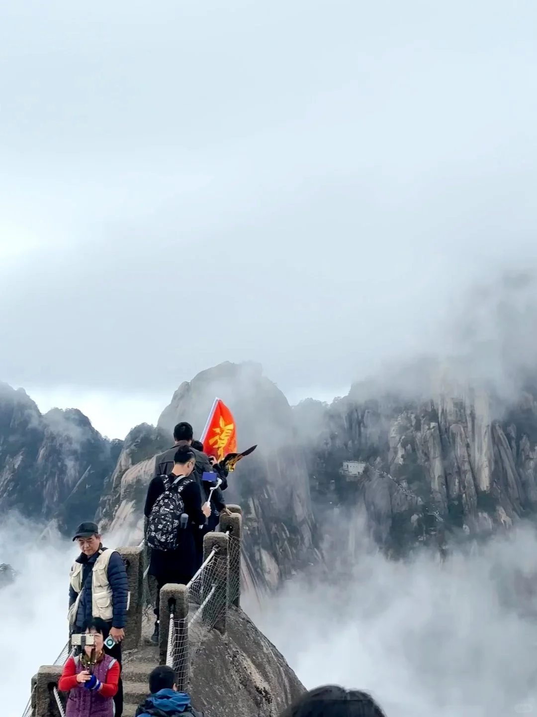 劝你别轻易爬黄山…不然满脑子都是它的云海