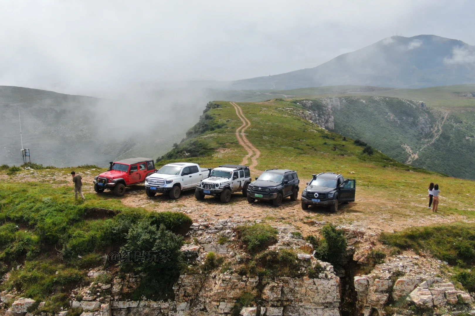 再探阳原山巅秘境｜世纪大断崖穿越