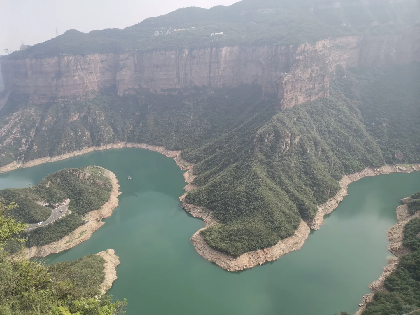 济南出发，傍晚出发，早晨到达