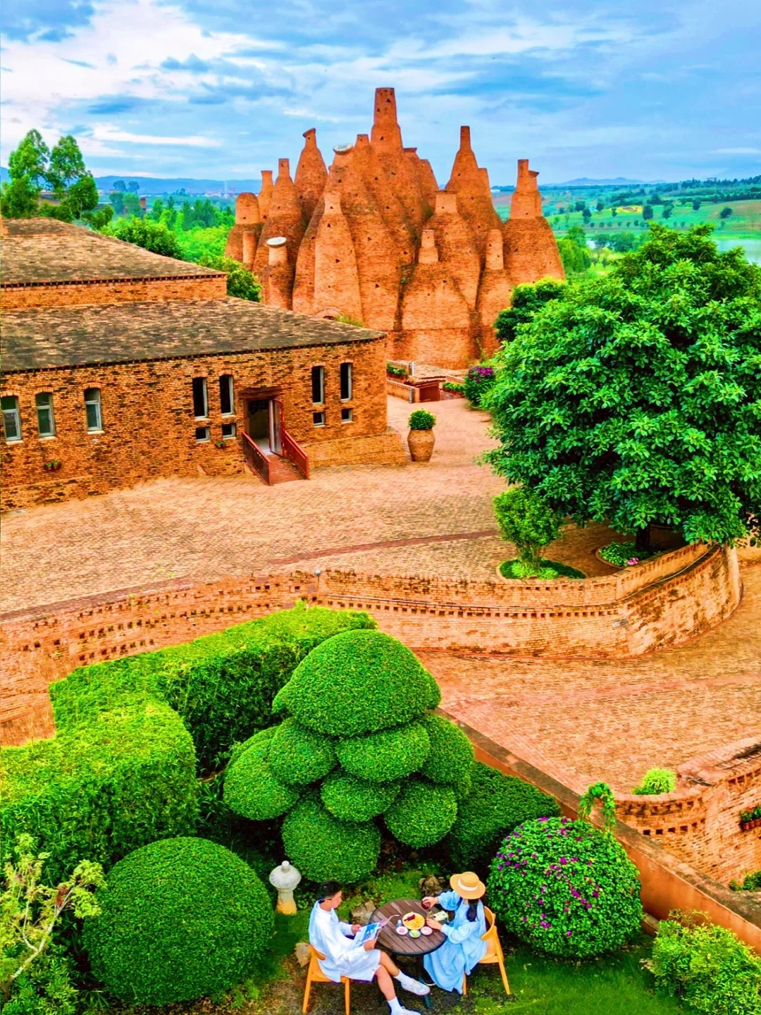 放弃崇左了，暑假冲23°C的弥勒，高铁直达方便