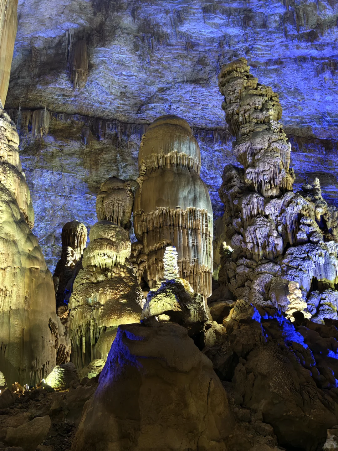 织金洞和大峡谷值得