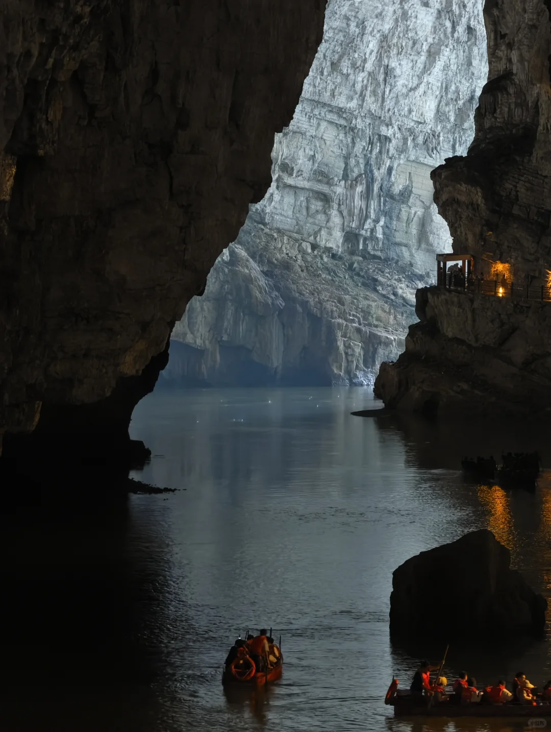 织金洞和大峡谷值得