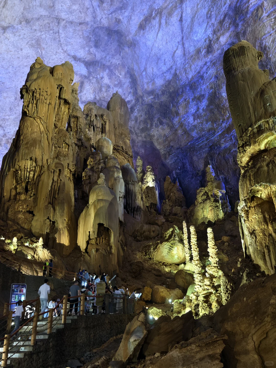 织金洞和大峡谷值得