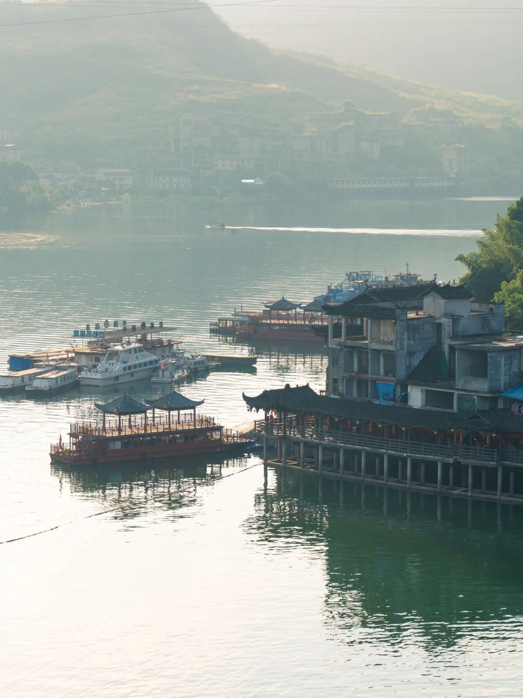 比起长沙‼️我更喜欢湘西这座仙侠千年古镇