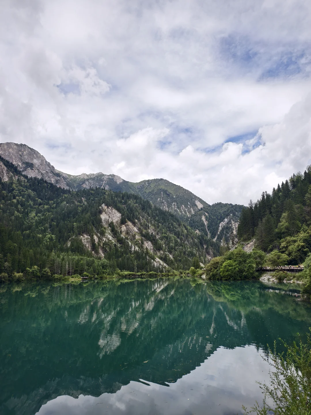 人生必去一趟九寨沟！