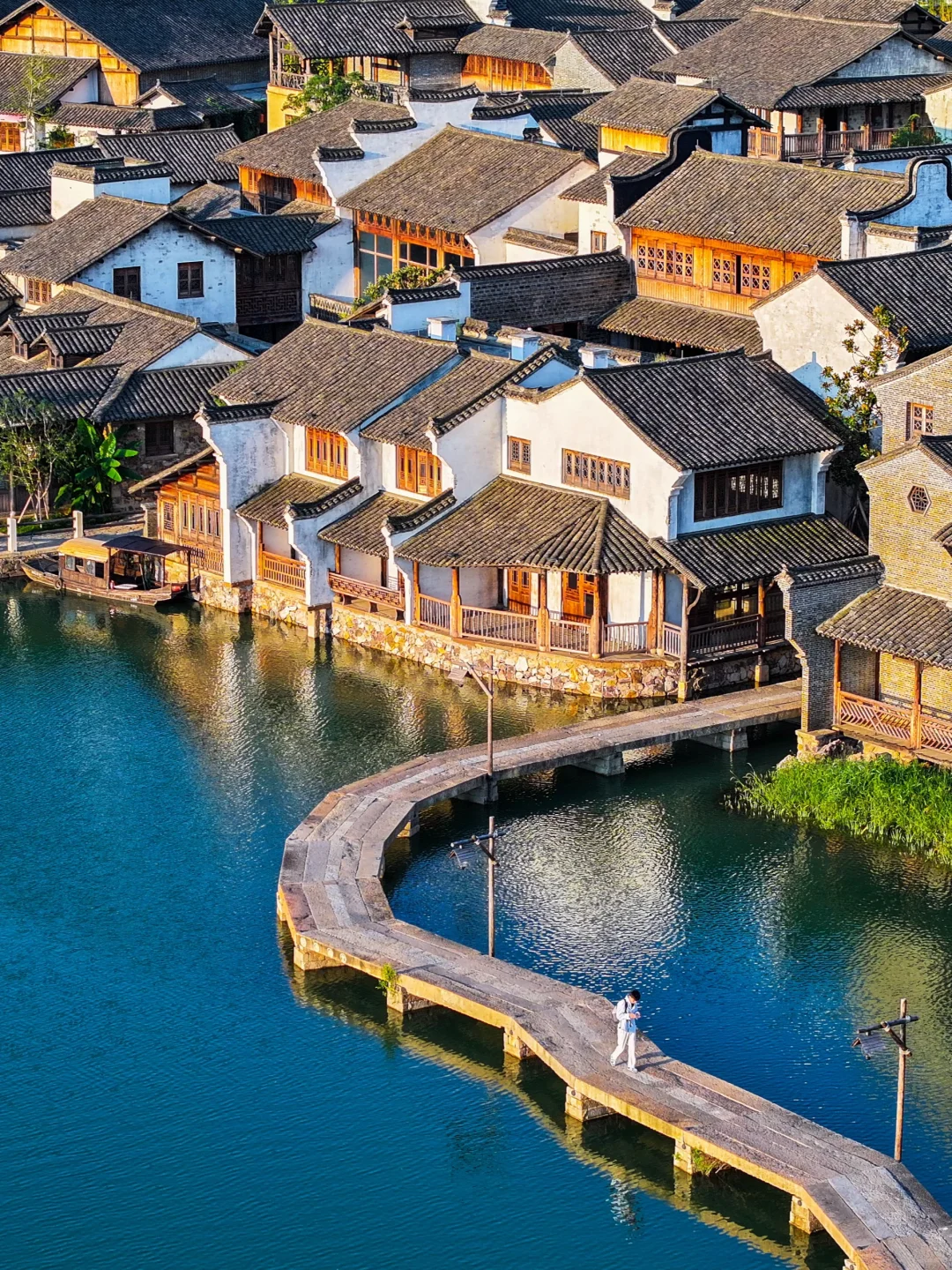 迄今为止，我最喜欢的旅游小镇出现了
