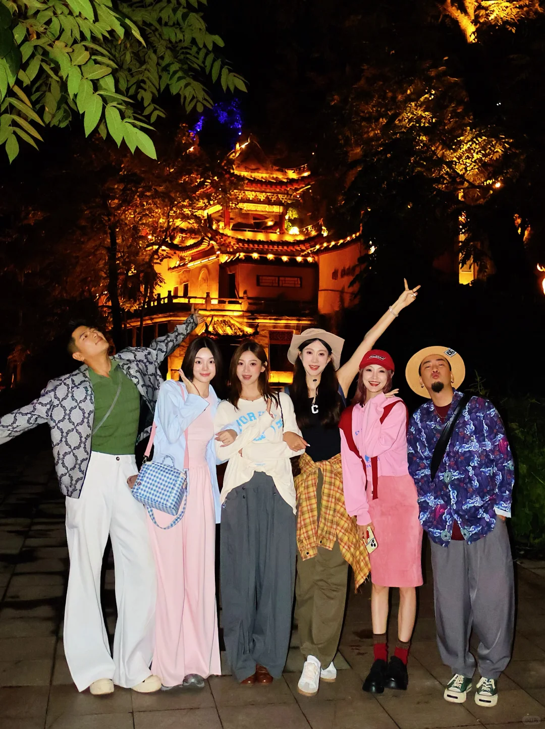 鞍山人民嘴真严‼️夜游千山太美了……🌙