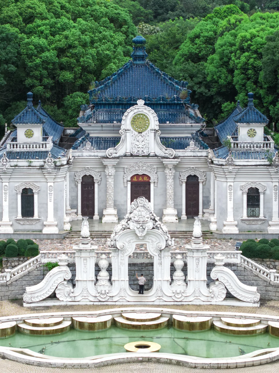 一座满足了我对海滨城市的所有幻想的地方