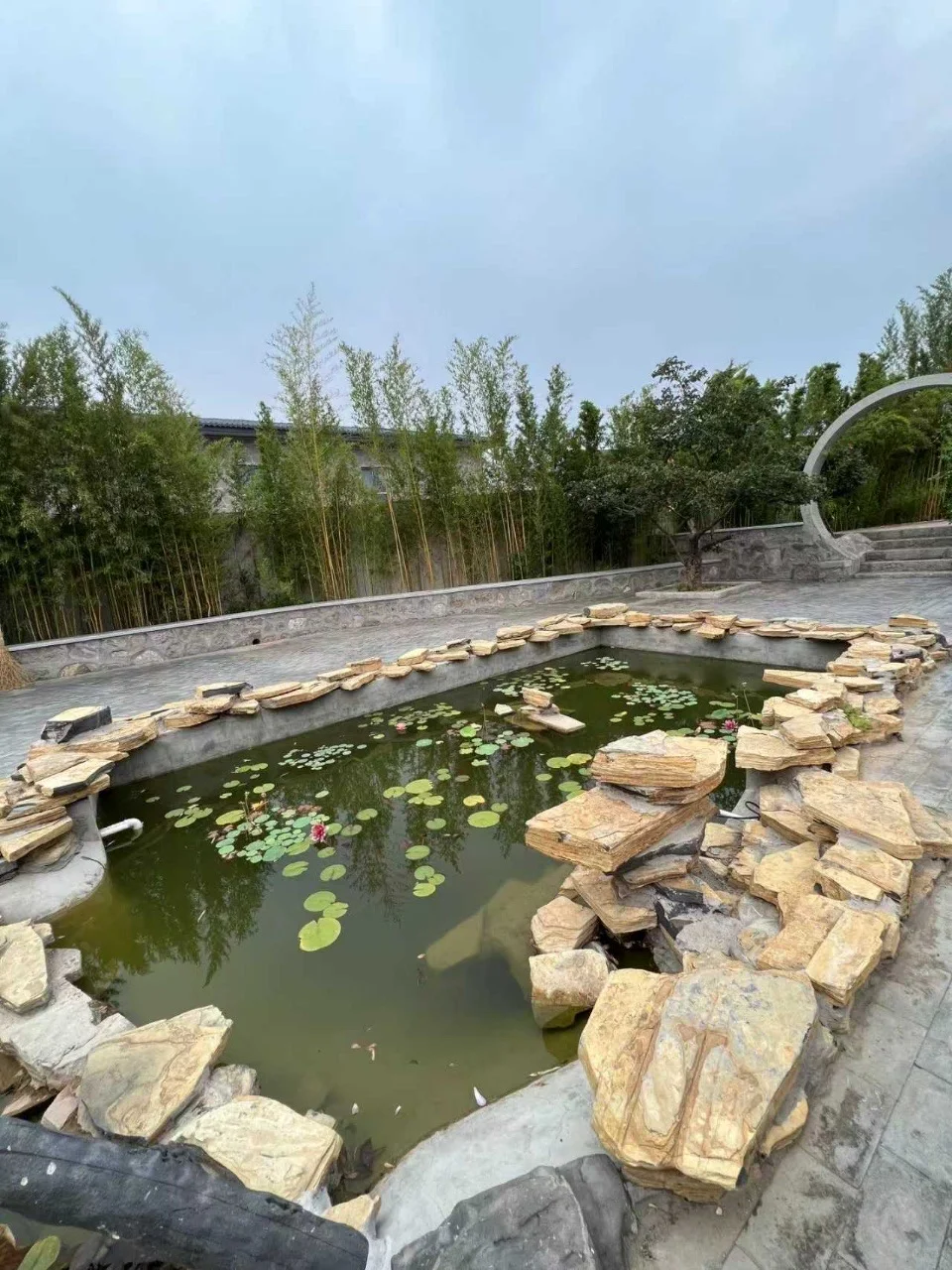 带爸妈！响堂山夸爆