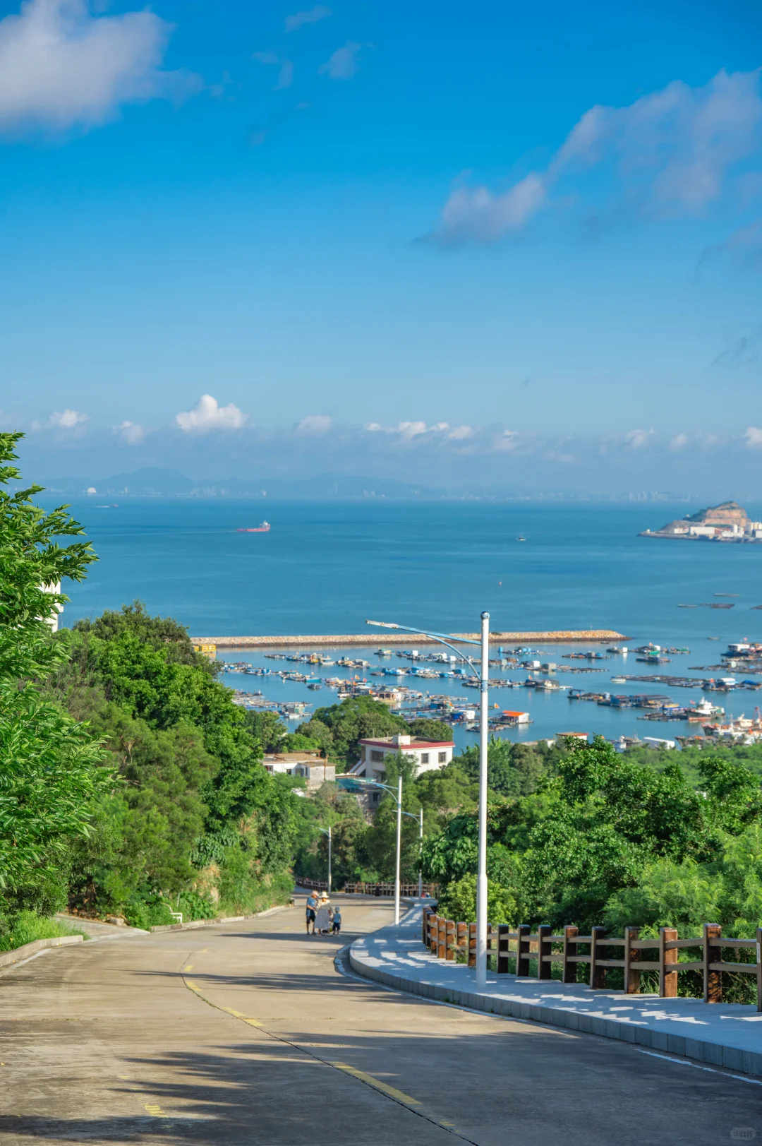 一座满足了我对海滨城市的所有幻想的地方