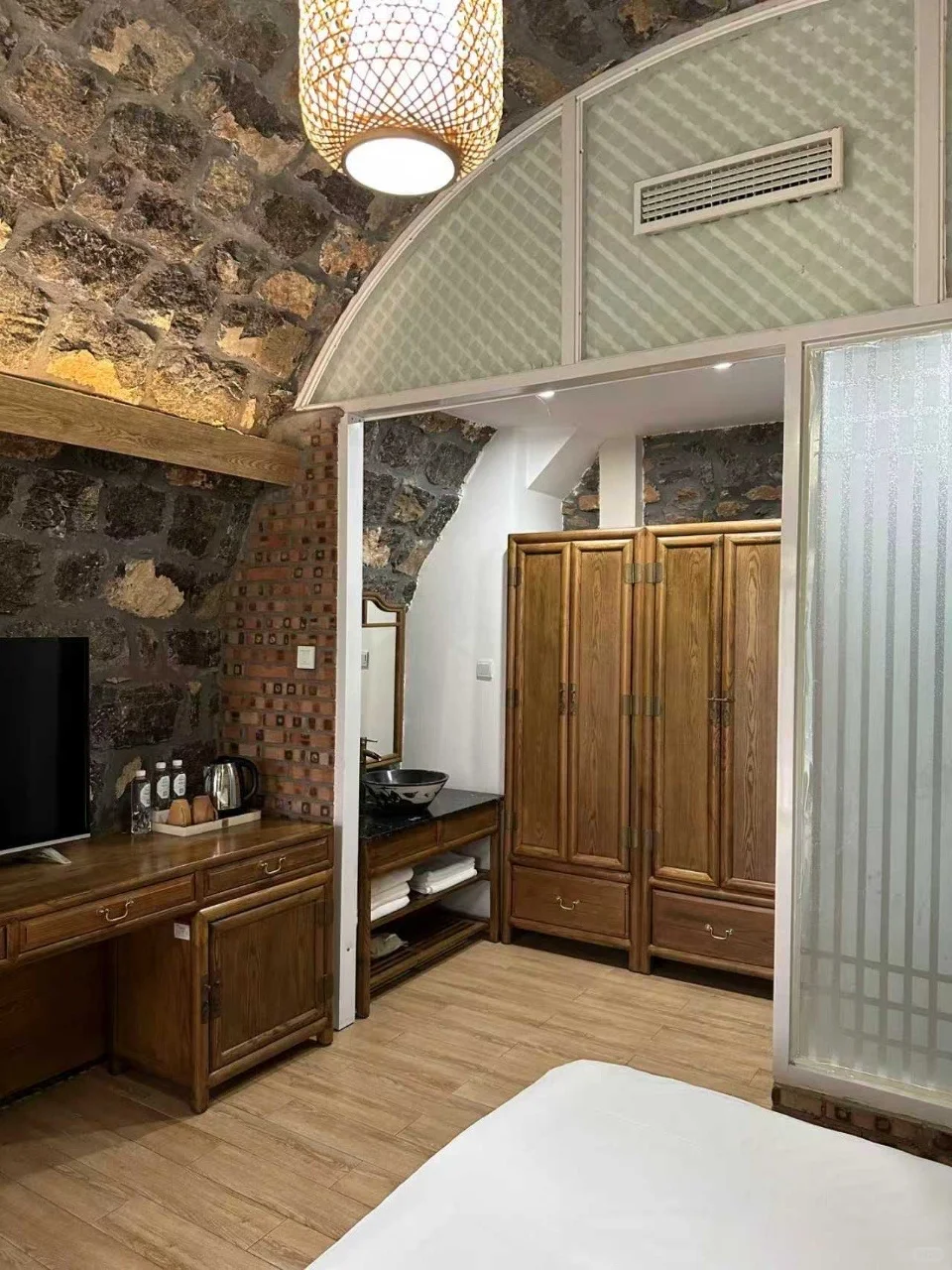 带爸妈！响堂山夸爆