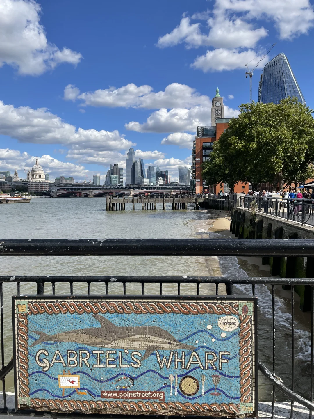 失业焦虑是真的，不上班好爽也是真的