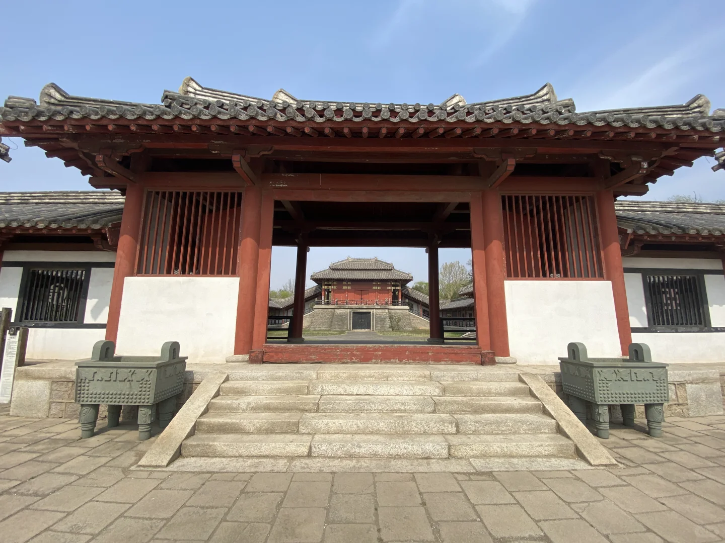 雄关漫道真如铁：秦楼复原俨然伤心泪