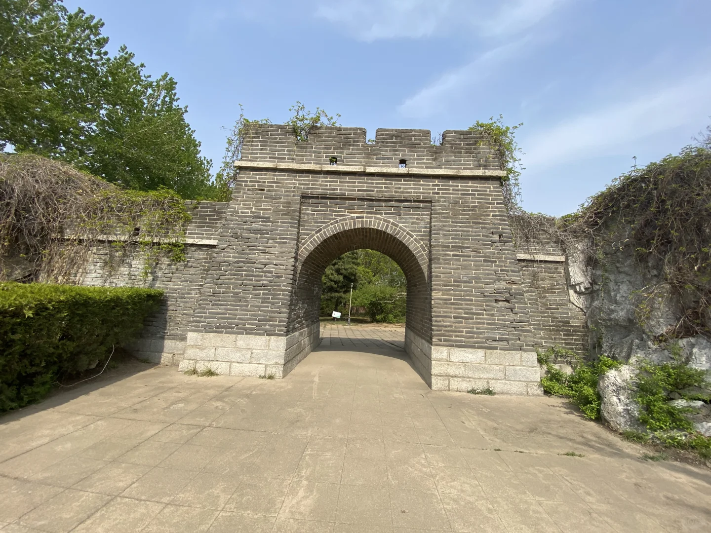 雄关漫道真如铁：秦楼复原俨然伤心泪