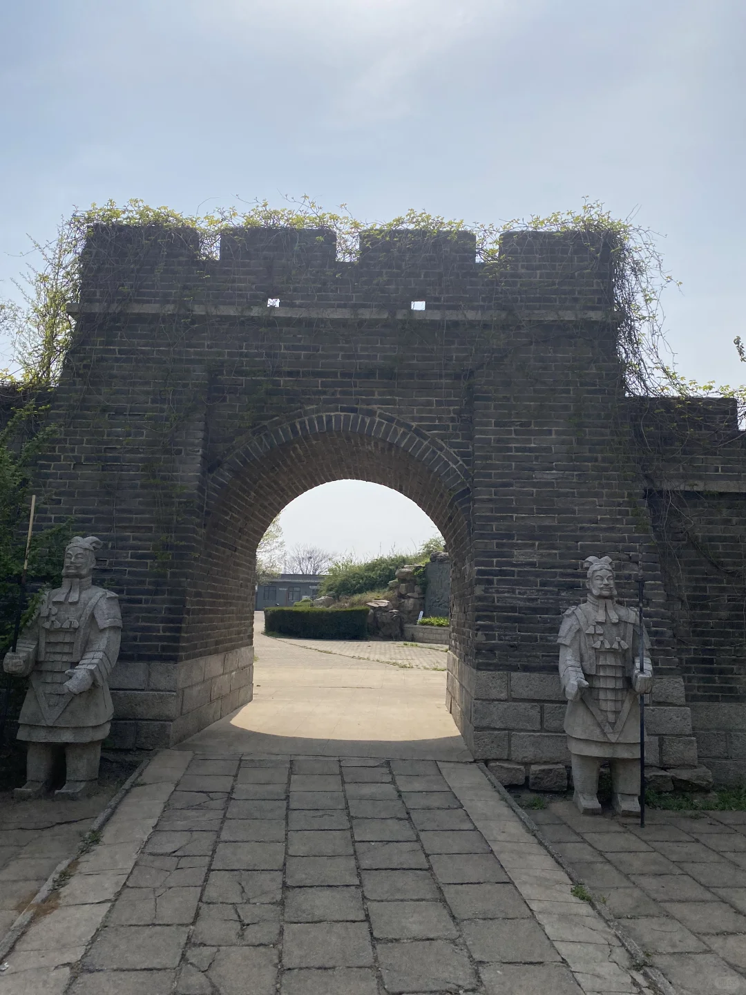 雄关漫道真如铁：秦楼复原俨然伤心泪