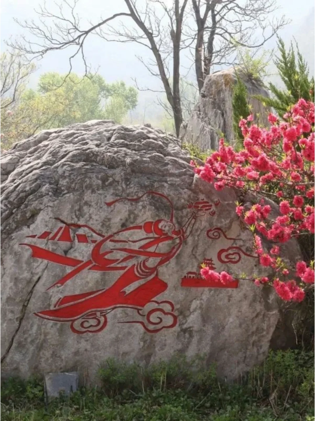 震撼!1400 年9条铁链悬楼,华夏祖庙娲皇宫