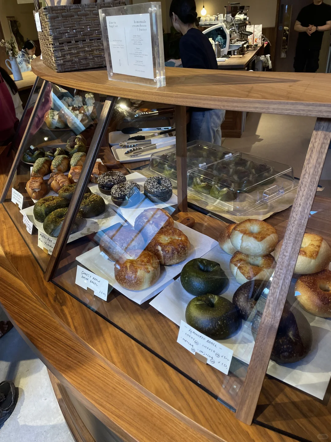 失业焦虑是真的，不上班好爽也是真的