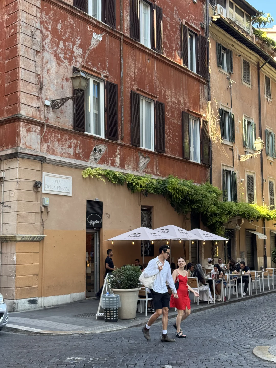 来了意大利 我明白为什么国人活着这么拧巴