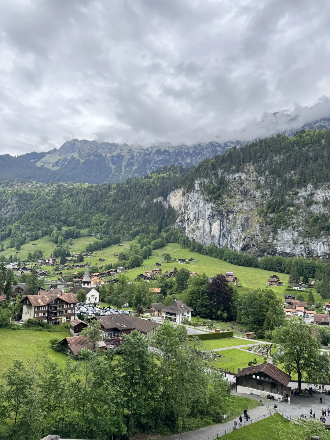 普通小夫妻法瑞游7天总费用