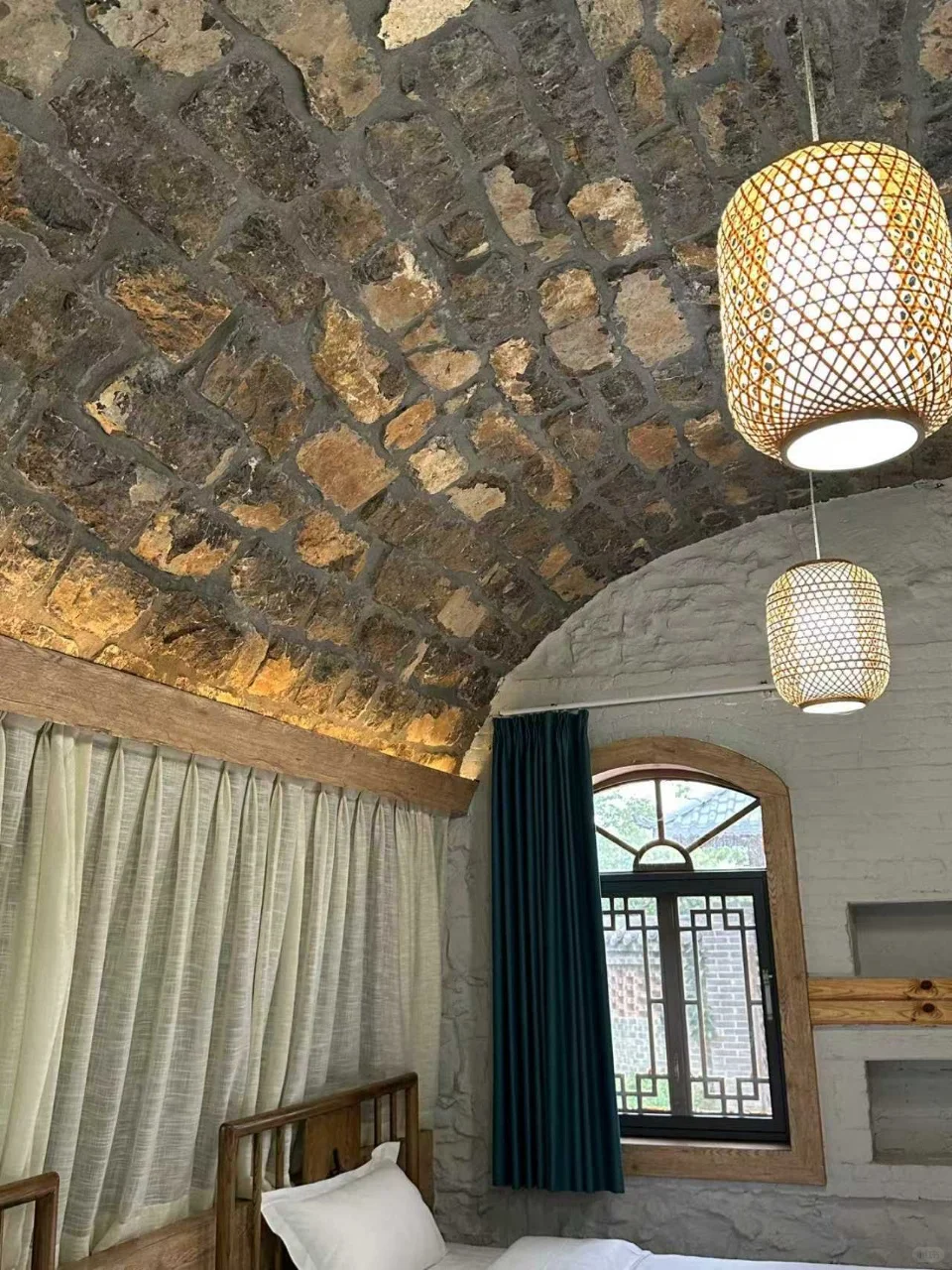 响堂山！我滴神！