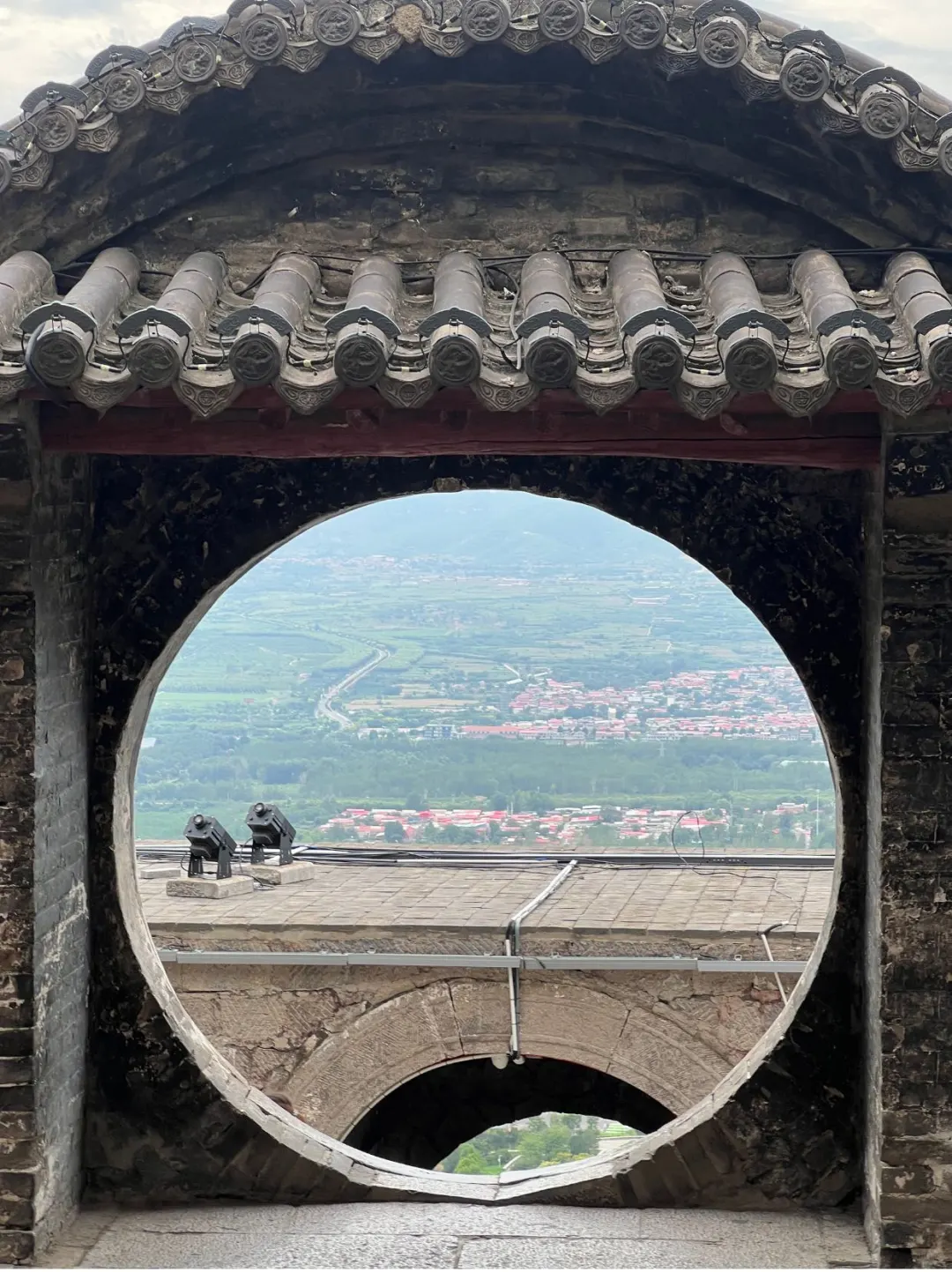 谁懂啊！夜游响堂山石窟也太震撼了！✨