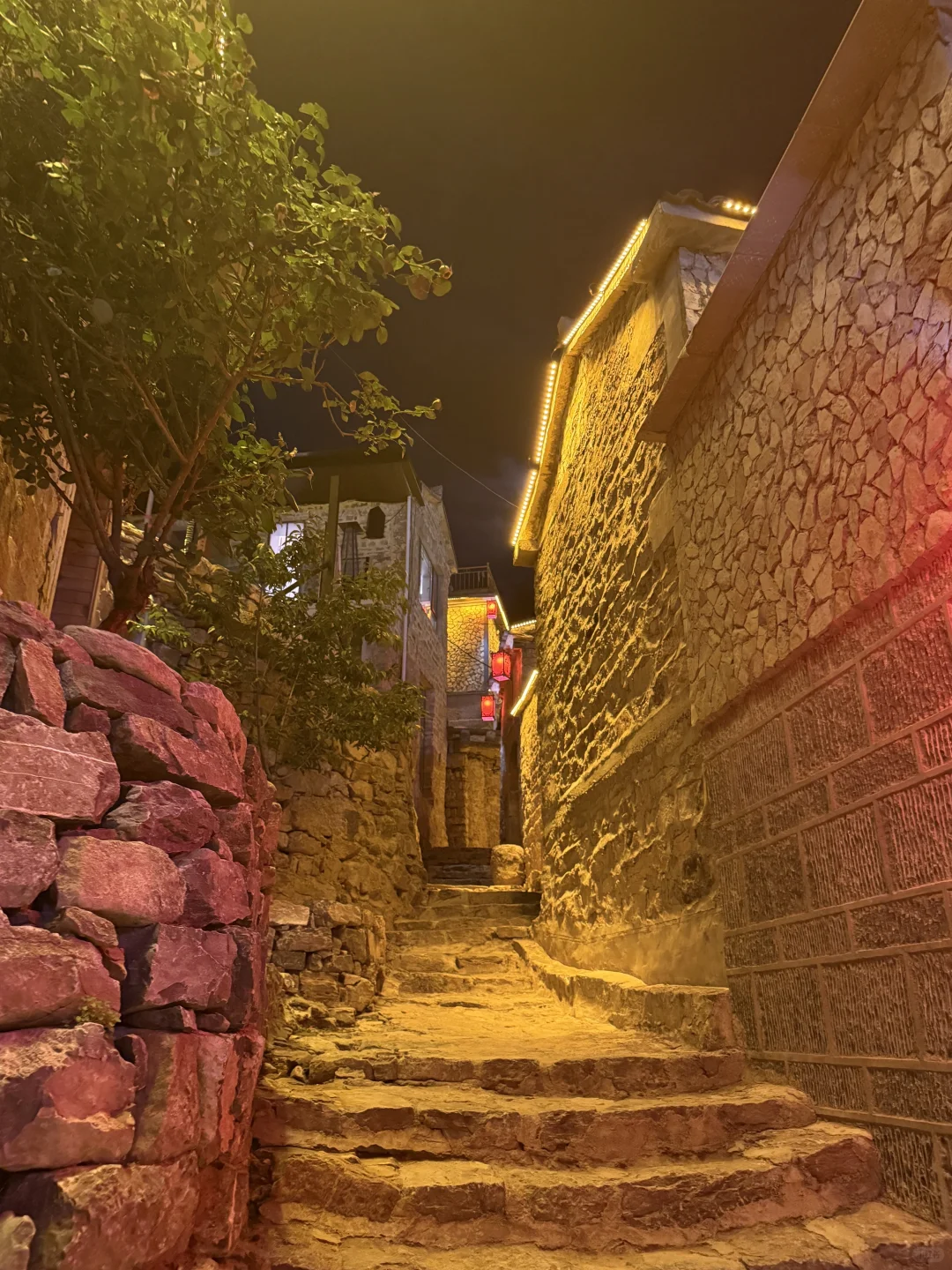 邯郸周边游｜大洼村夜景美到像丽江！