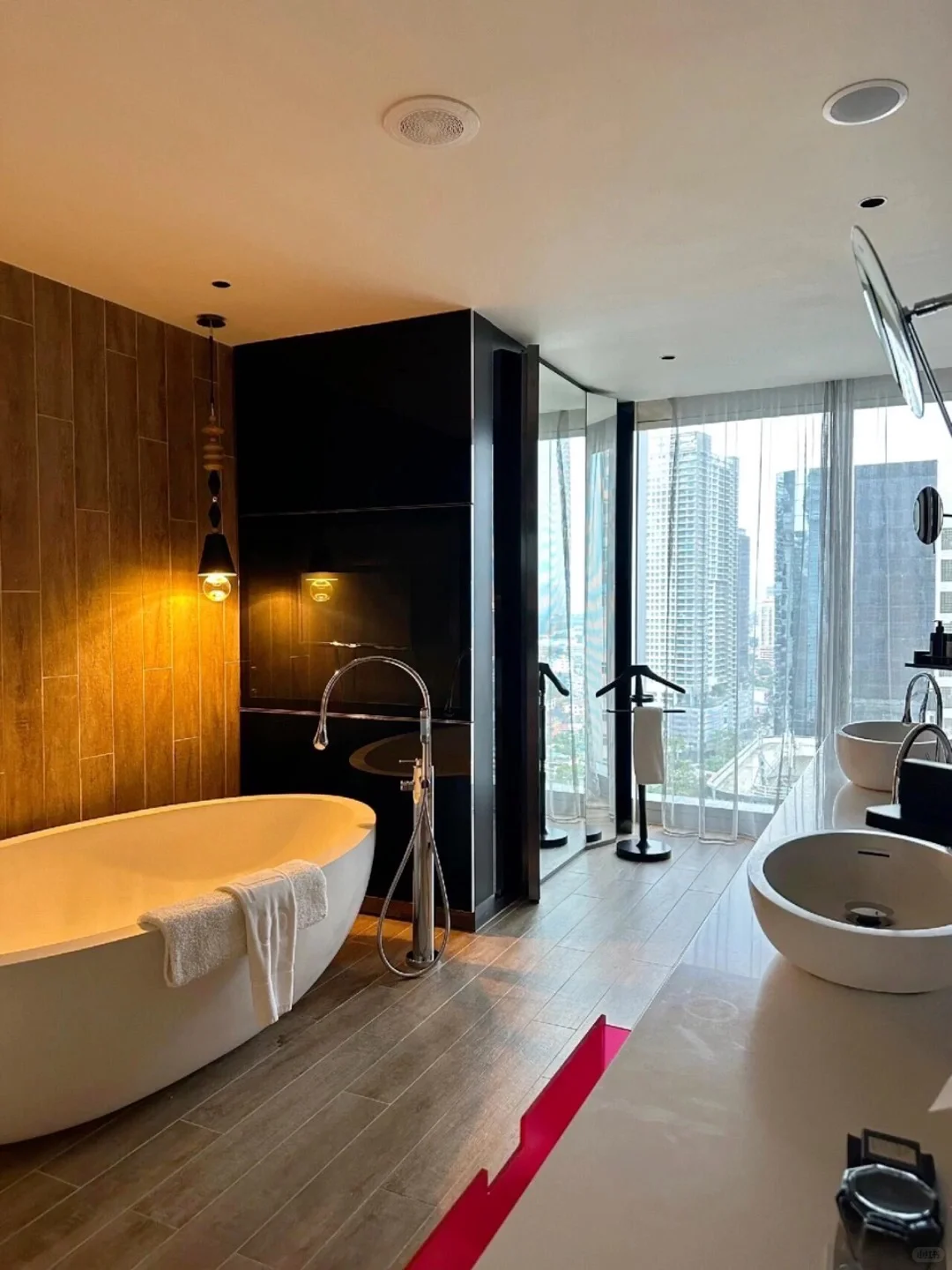 暑假还有人去吉隆坡吗？半价转吉隆坡W酒店❗️