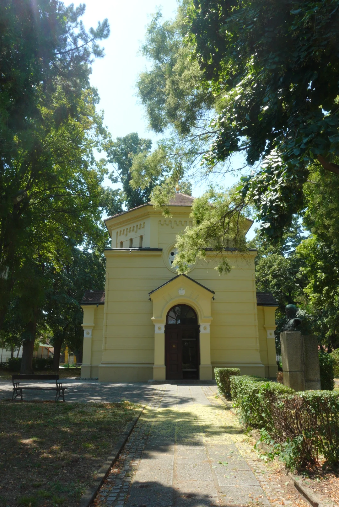 如果直飞贝尔格莱德贵，不如去尼什转一圈