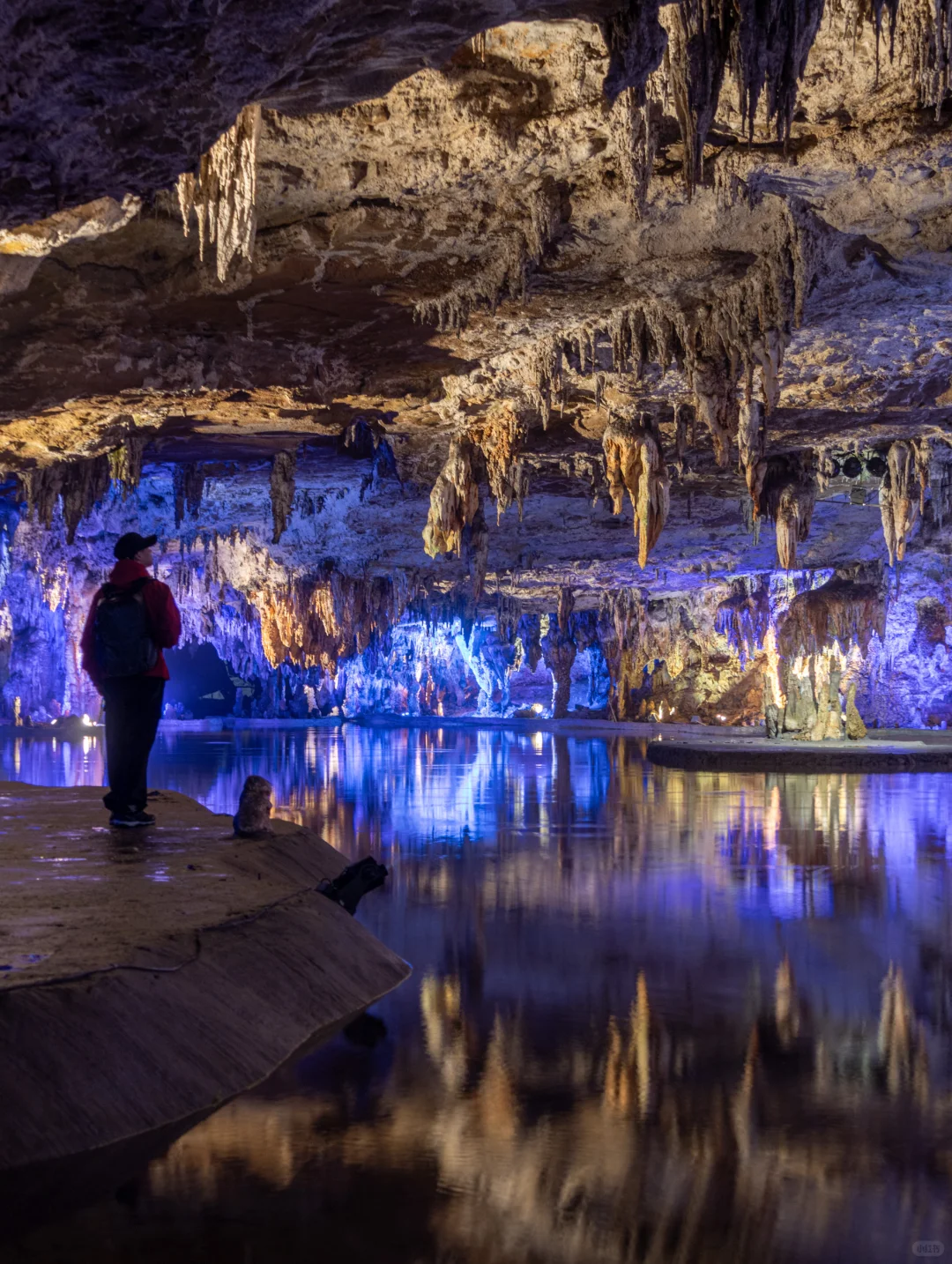 跟着王一博，在贵州找到“地心世界”的入口