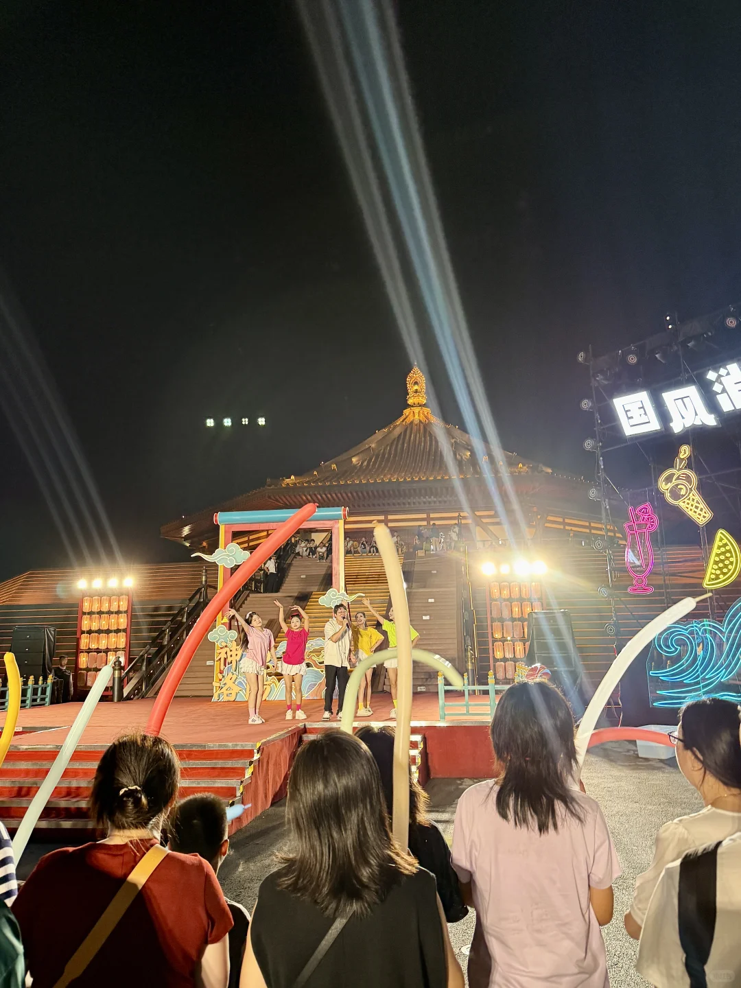 洛阳果然是大城市。。。见世面了！！