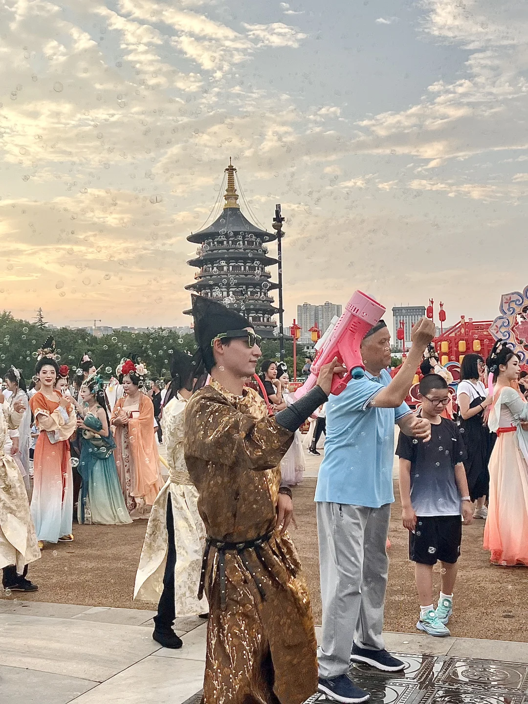 洛阳果然是大城市。。。见世面了！！