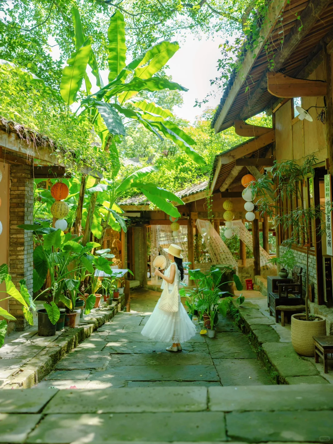 重庆这个没人的古村庄……比洪崖洞好玩100倍!