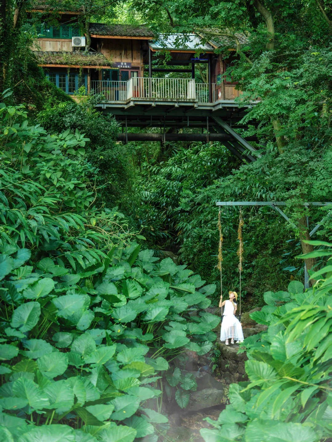 重庆这个没人的古村庄……比洪崖洞好玩100倍!