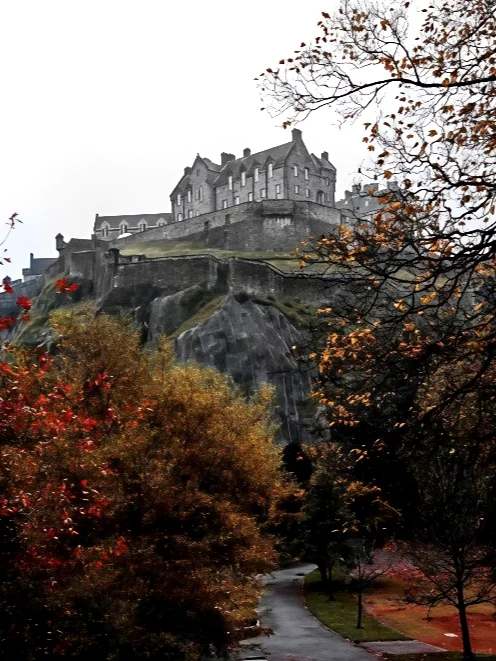 去了爱丁堡才发现英国还有比伦敦更美的地方