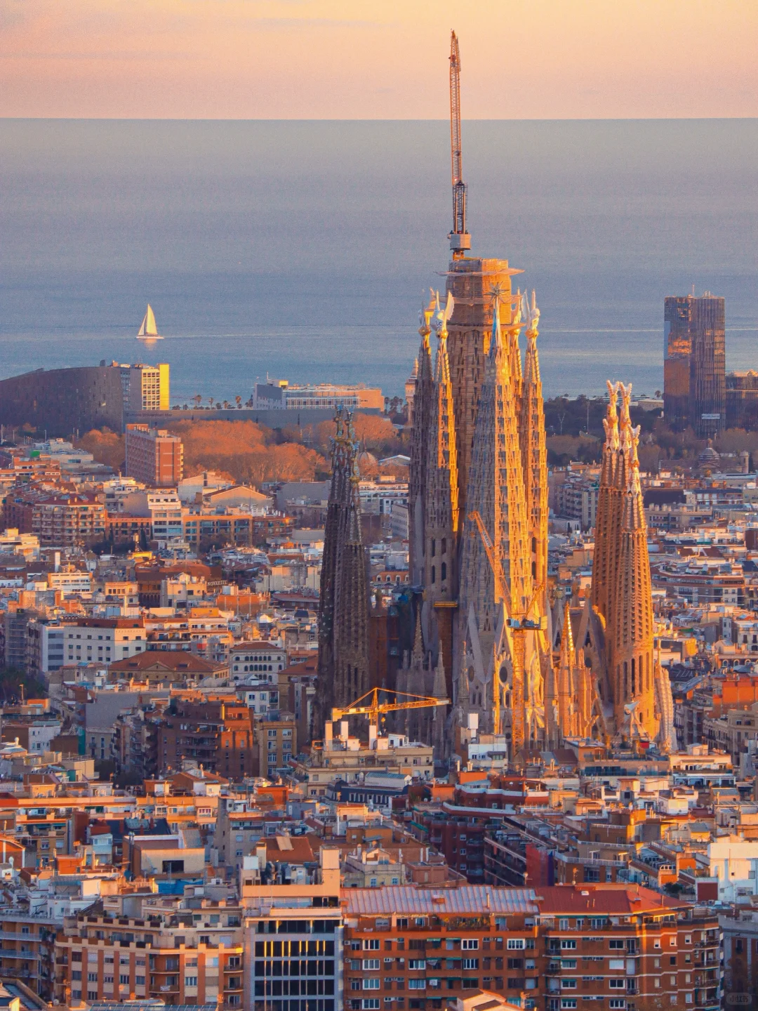 🇪🇸到巴塞罗那旅行，跟着这18张照片走就行！