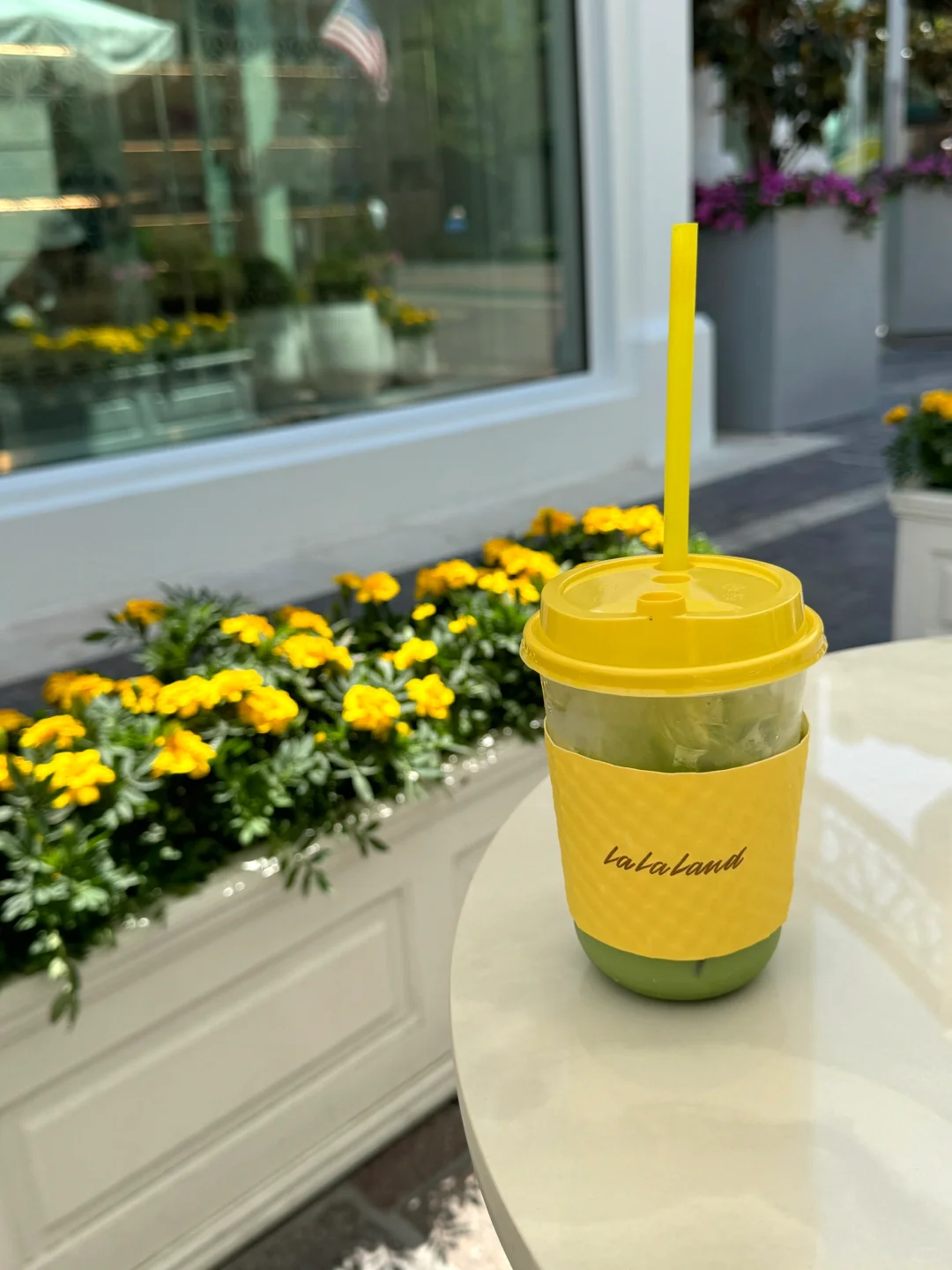 女生在国外一个人旅游的tips