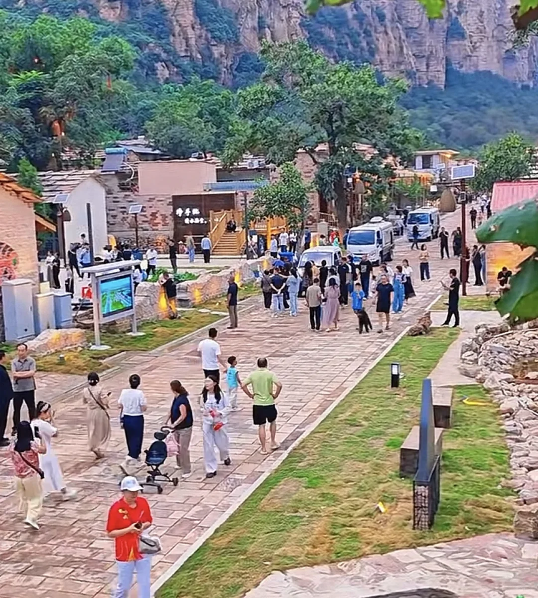 邯郸人周末别瞎跑！武安这山里市集太香了