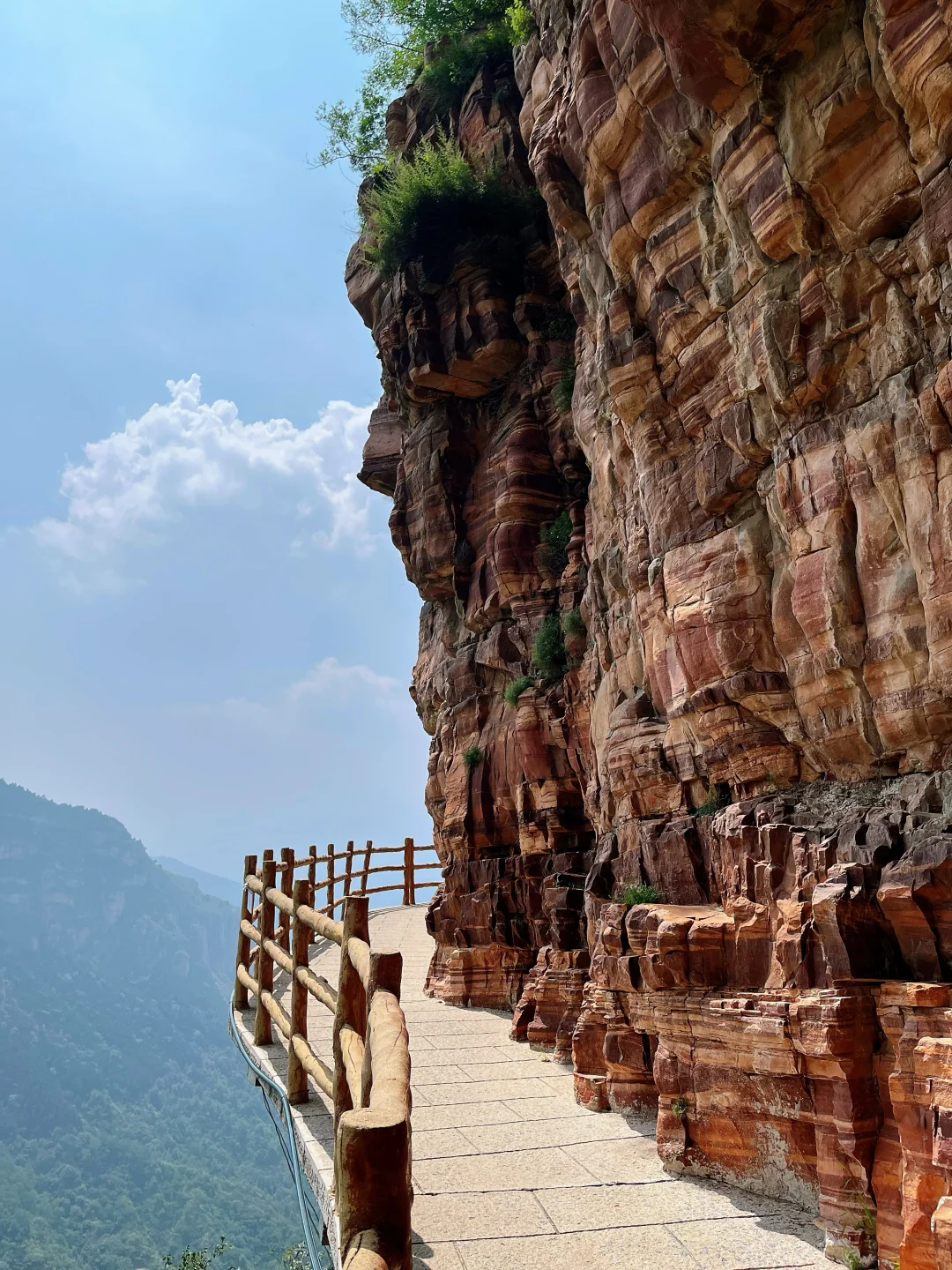 邯郸旅行：东太行山，包场爬山，绝美丹霞地貌