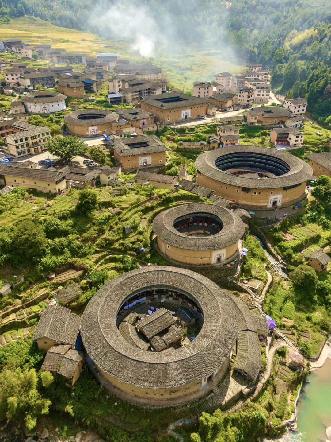 “推荐一个适合国庆旅行的冷门小城吧”