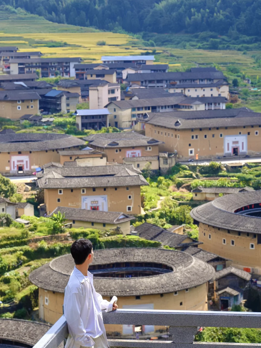 “推荐一个适合国庆旅行的冷门小城吧”