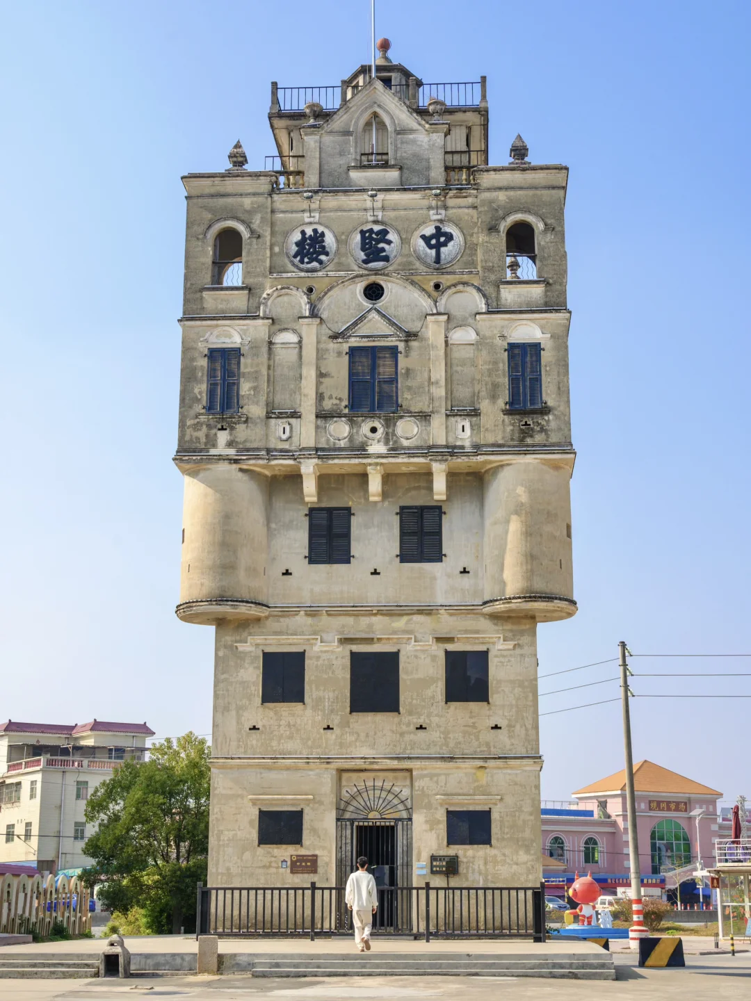 “推荐一个适合国庆旅行的冷门小城吧”