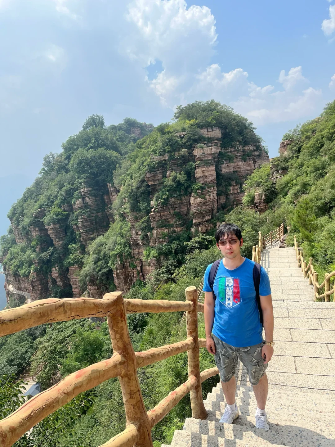 邯郸旅行：东太行山，包场爬山，绝美丹霞地貌