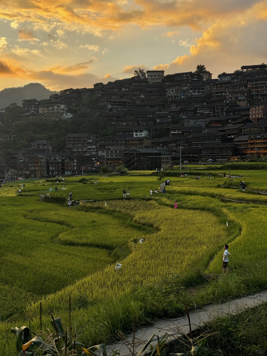 贵州千户苗寨｜被这几个机位美到失语！