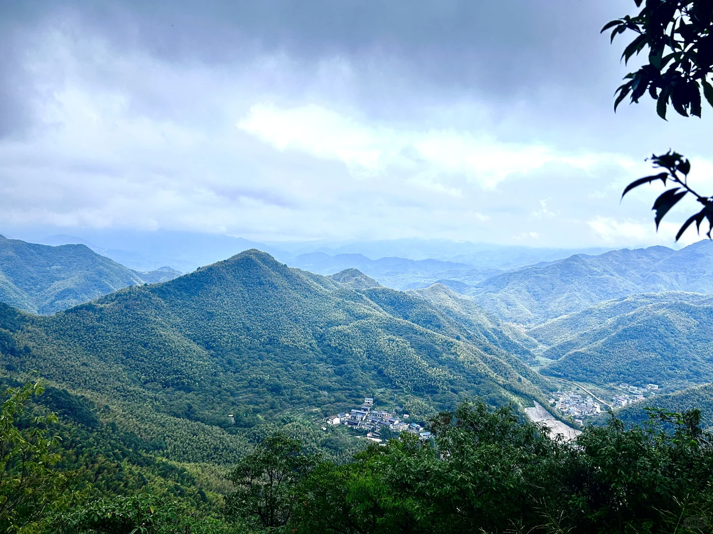 刀枪岩徒步｜手脚并用爬野山，解锁江南小华山