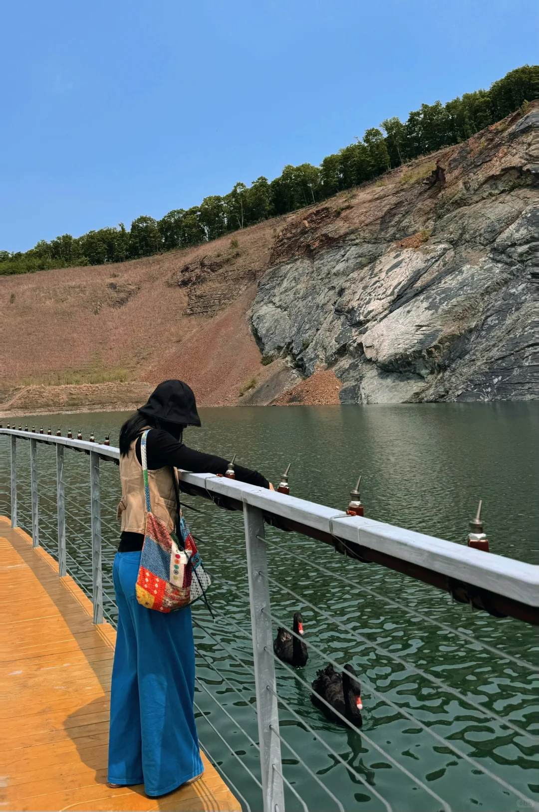 双鸭山宝清翡翠湖·摇篮山芝樱花