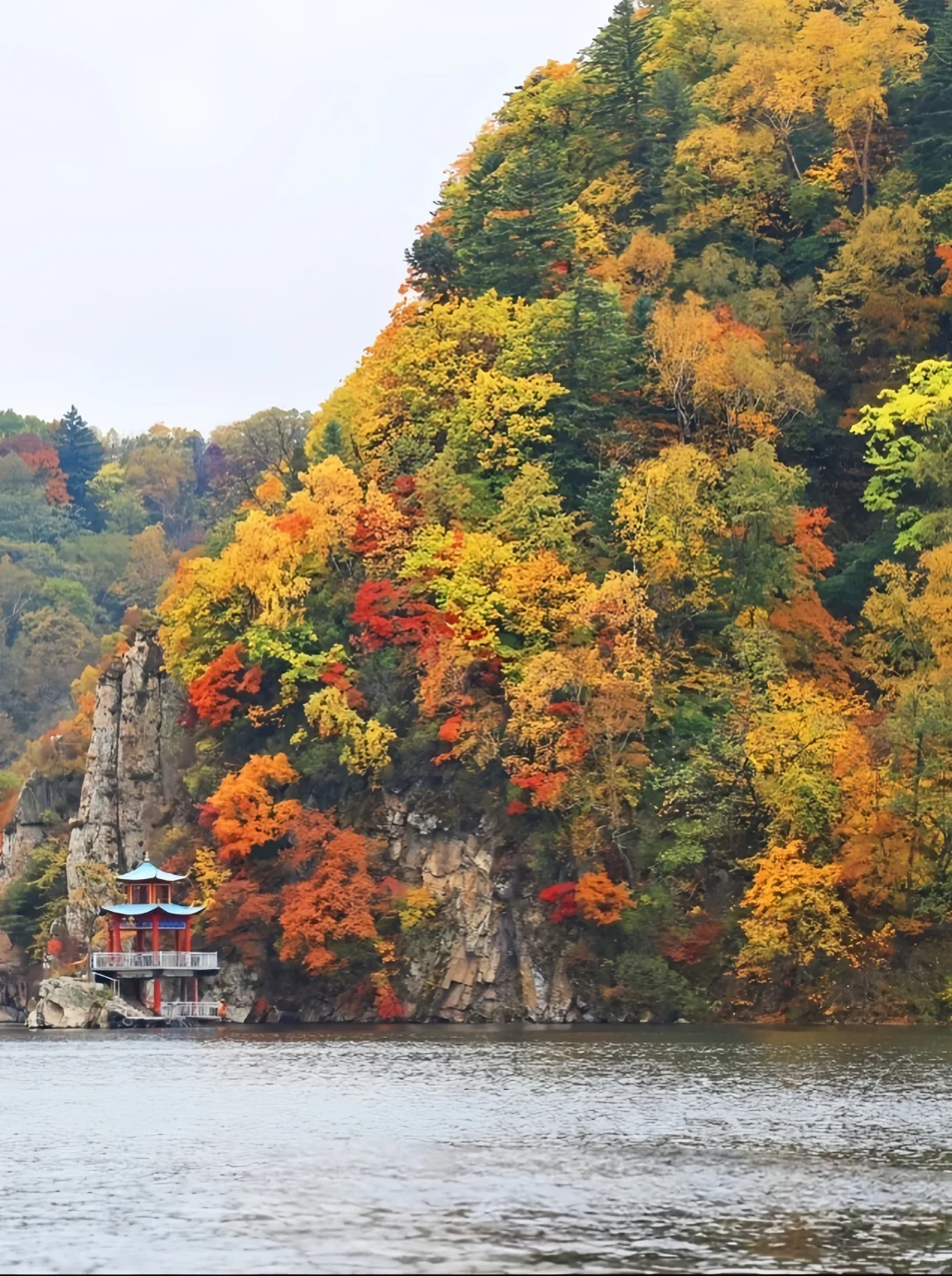 吉林龙湾旅游指南|听劝‼️秋季打卡必冲