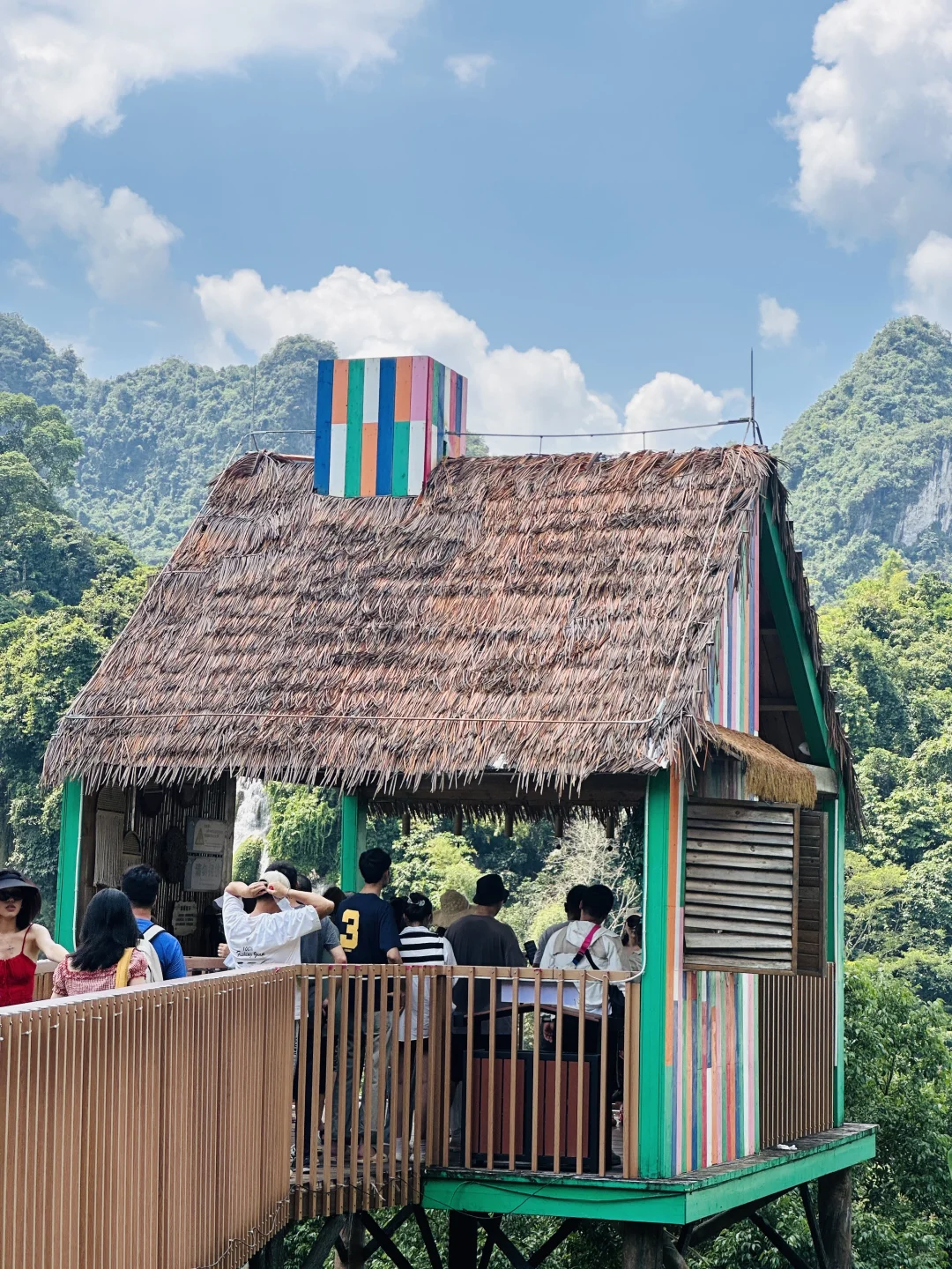 太震撼了，德天跨国瀑布景区