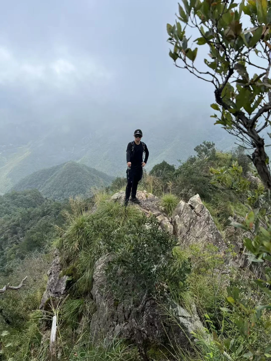 刀枪岩徒步｜手脚并用爬野山，解锁江南小华山