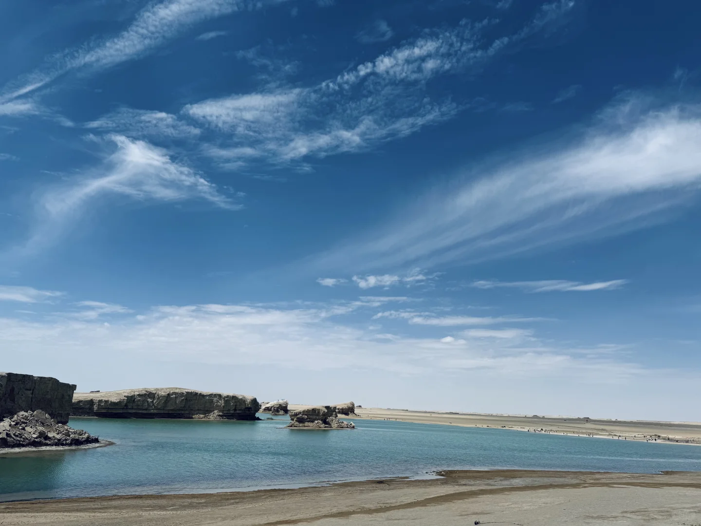 看湖看景看沙漠🏜️、留下属于自己可纪念时光