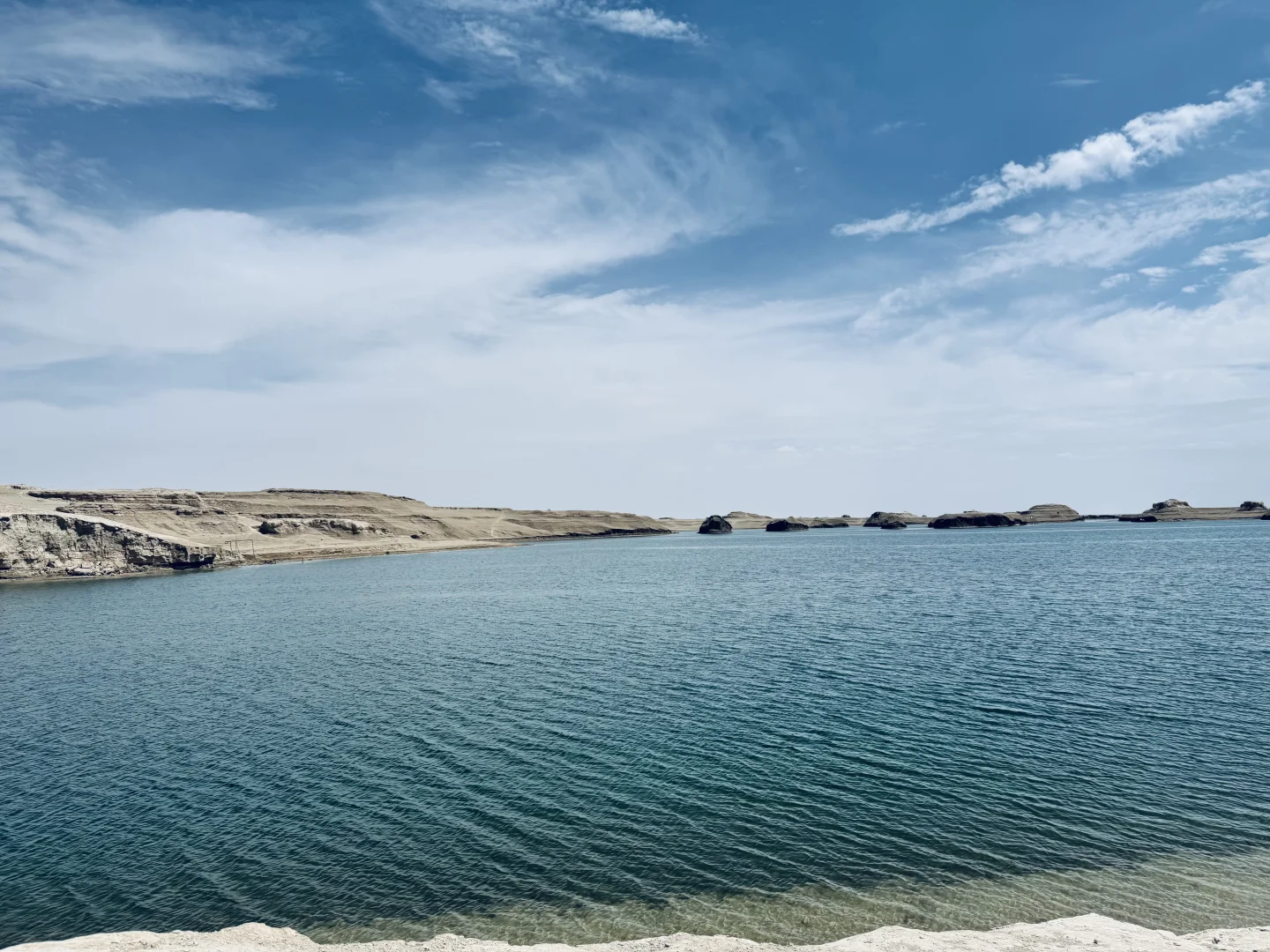 看湖看景看沙漠🏜️、留下属于自己可纪念时光